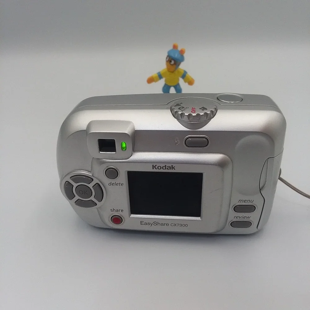 Kodak EasyShare CX7300 3.2MP Digital Camera & Manual Silver‎ - Tested Working
